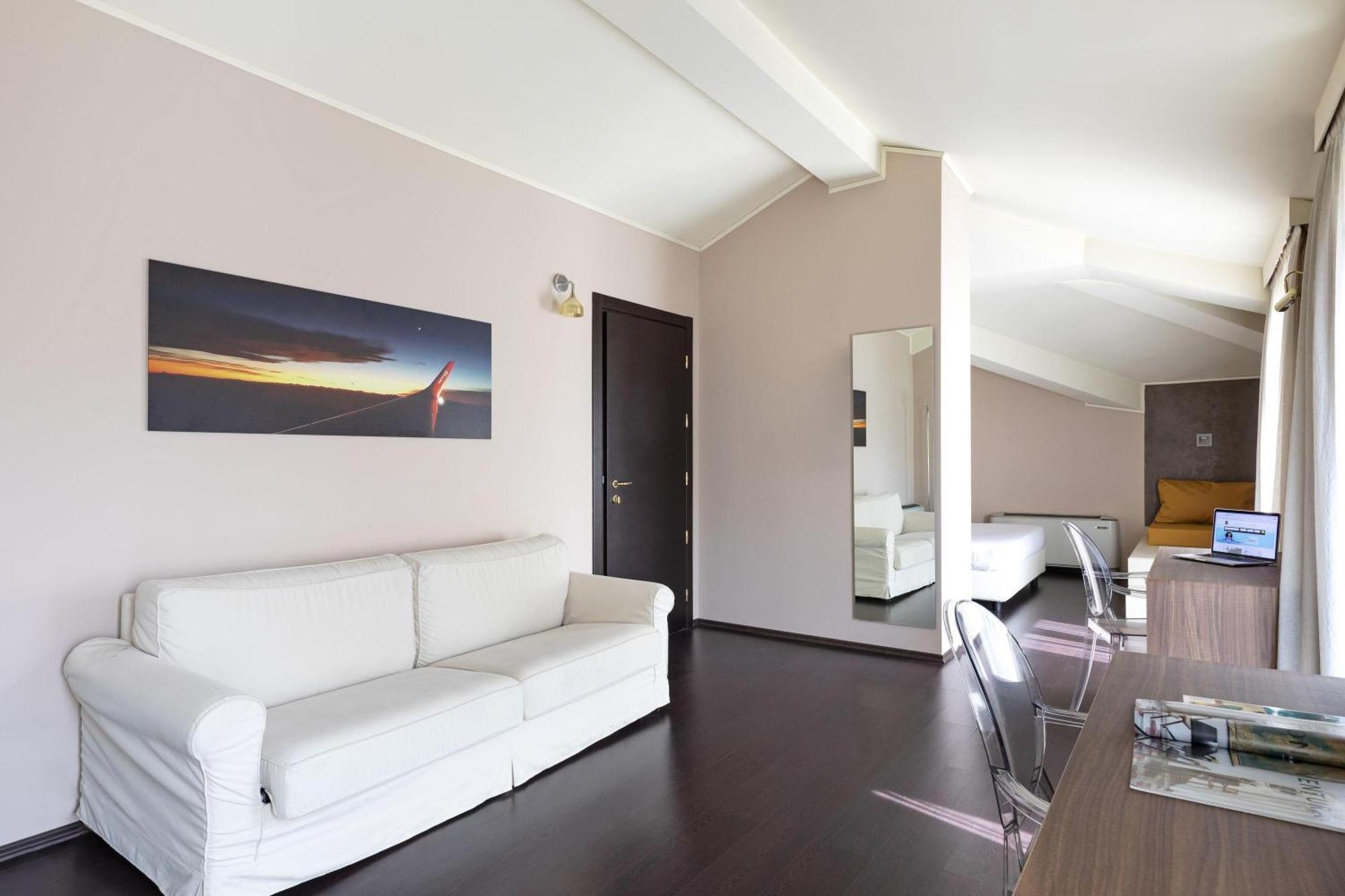 B&B Hotel Malpensa Lago Maggiore Vergiate Eksteriør billede