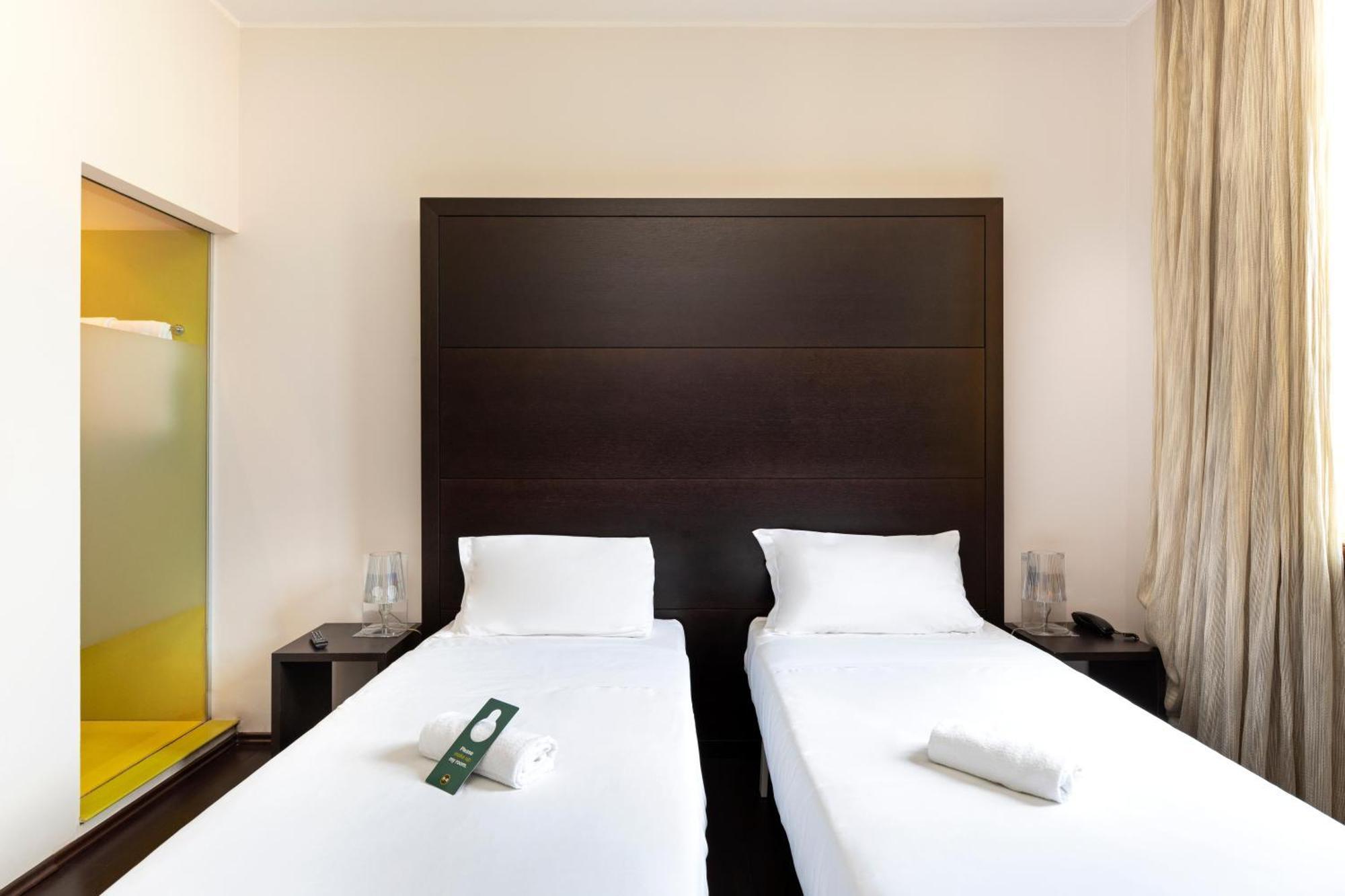 B&B Hotel Malpensa Lago Maggiore Vergiate Eksteriør billede