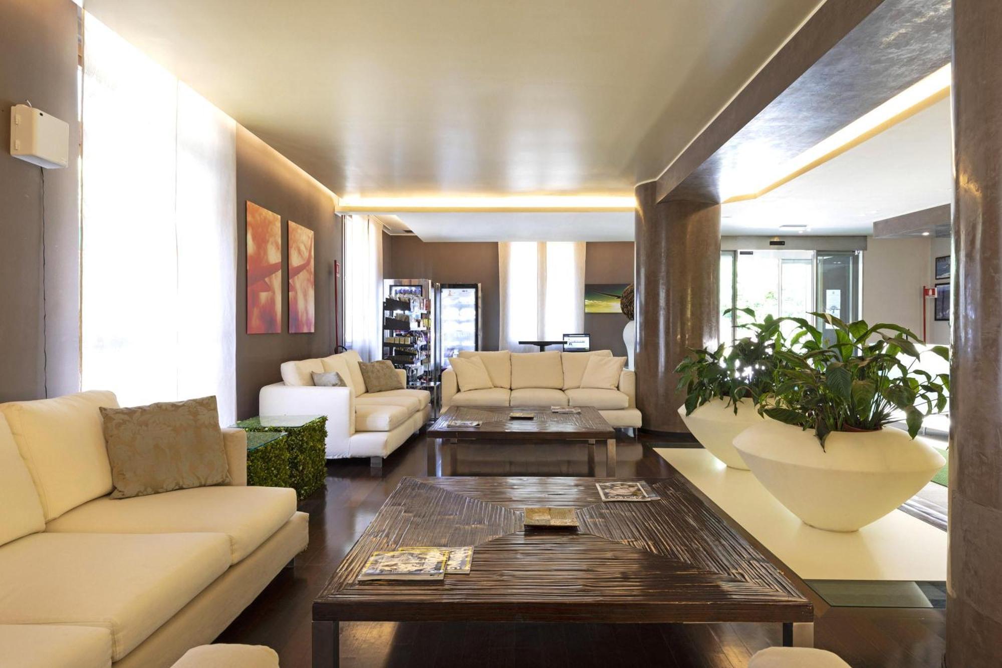 B&B Hotel Malpensa Lago Maggiore Vergiate Eksteriør billede